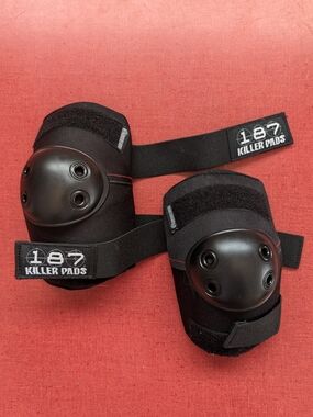 187 Killer Pads Black Elbow M Worn Once Skate Derby